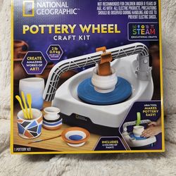National Geographic Pottery Wheel for Kids