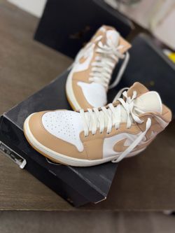 Jordan 1 Mid (USED)