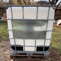 tank for water 275 gallon