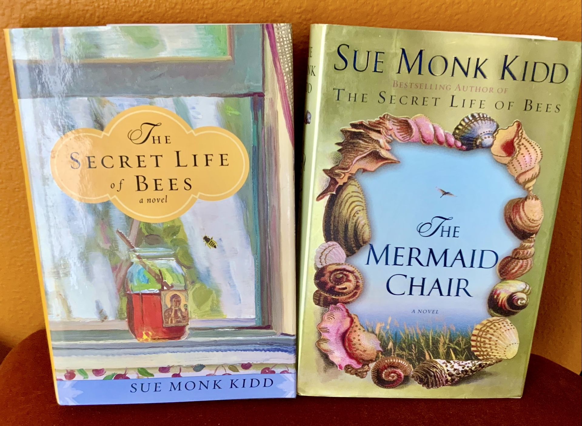 THE SECRET LIFE OF BEE’S / THE MERMAID CHAIR / SUE MONK KIDD