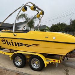 2013 Reinell Boat 20ft