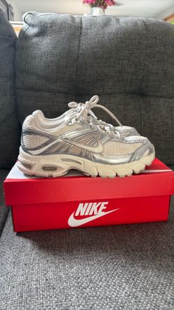 Nike Air Max Moto 2k