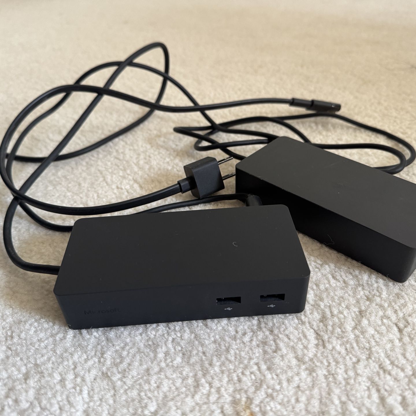 Microsoft surface dock