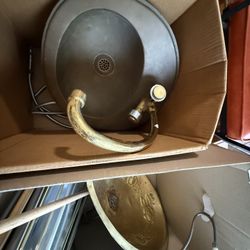 Hammered And Solid Copper Sinks