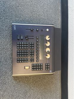 ETC Ion 1000 Lighting Console