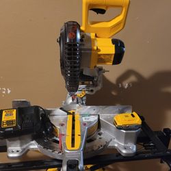 Dewalt Cordless Miter Saw 