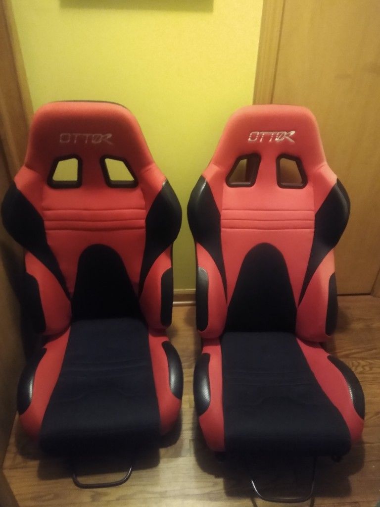 Universal Racing Seats
