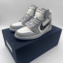 DIOR Jordan 1 High Sneakers