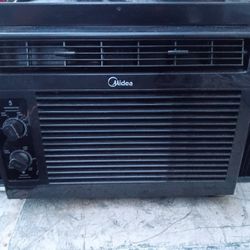 5000 BTU Window Unit Works Great 
