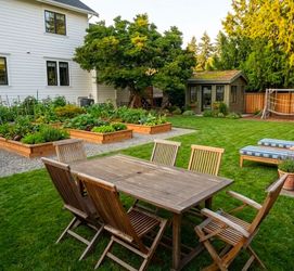 Outdoor teak table and 6 chairs