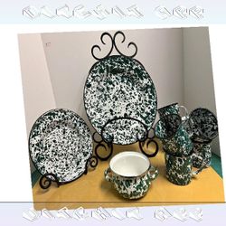 there account Classic Dish Sets Timeless Pieces with Vintage Appeal