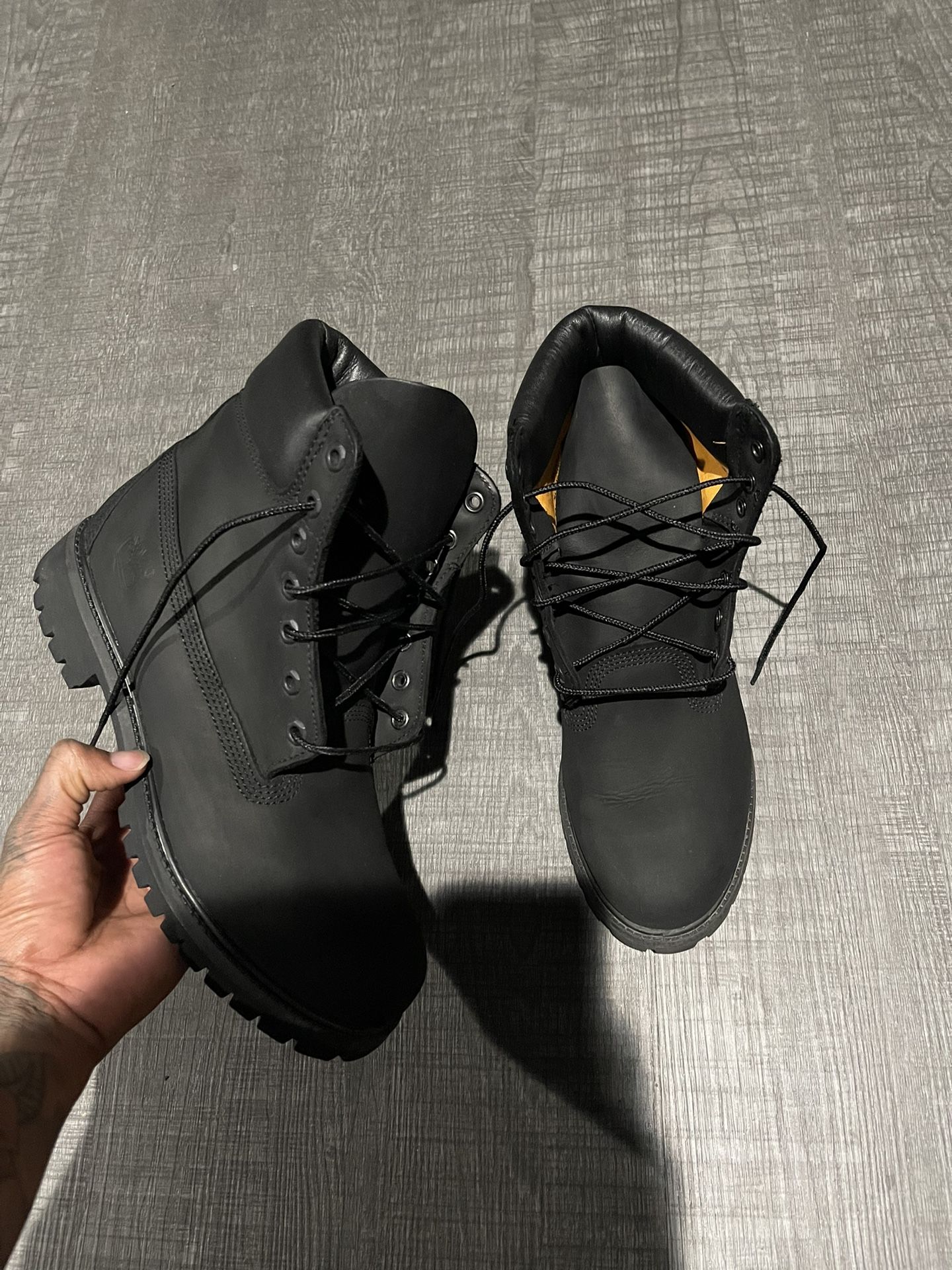 Black Timberland Size 8.5