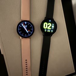 2 Samsung Smart Watches