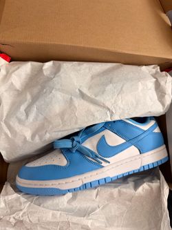 Nike dunk UNC size 9.5
