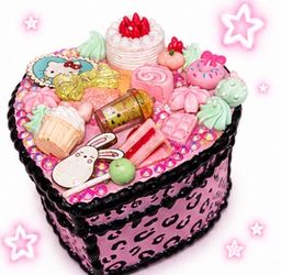 Heart shaped kawaii storage box