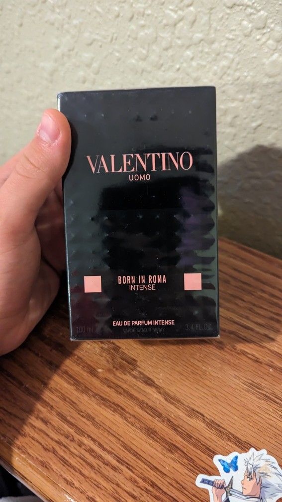Valentino Uomo Born In Roma Intense