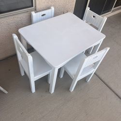 KIDS Children Kids Table and Chair Set With 4 Chairs Included