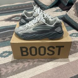 Yeezy 700
