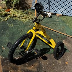 Three Wheel Cyco Cycle