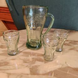 SET OF COLLECTIBLE COKE GLASSES
