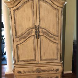 Solid Wardrobe Armoire