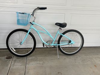 Really Nice Baby Blue Electra 26” Beach Cruiser Bike