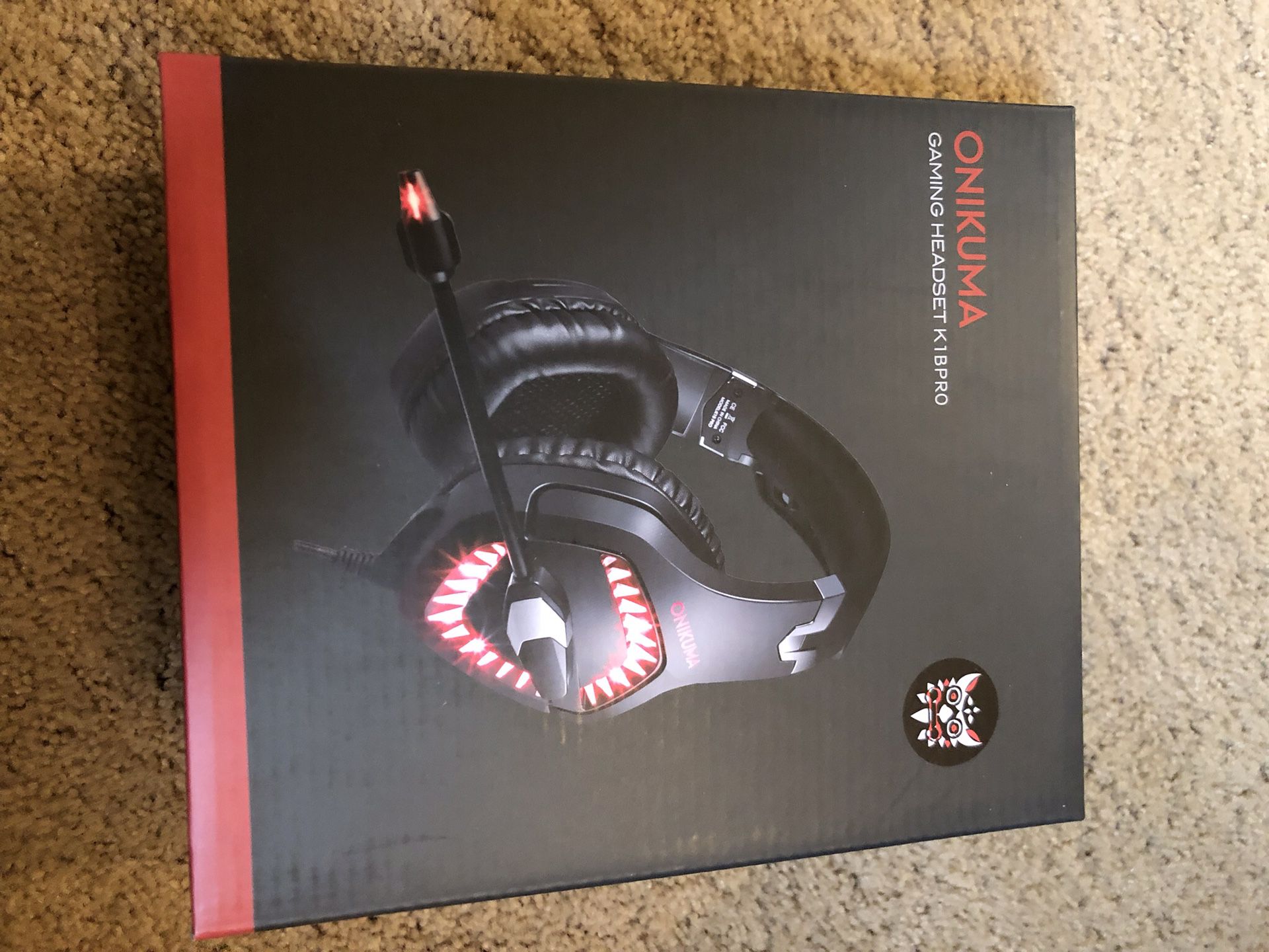 Brand New ONIKUMA Xbox One Gaming Headset, PS4 Headset with 7.1 Surround Sound, Noise Canceling Over-Ear Headphones with Mic, Soft Memory Earmuff for