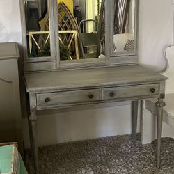 1921 Antique Vanity And Mirror