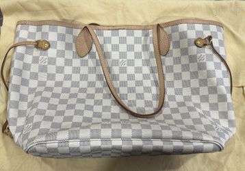 LV Purse