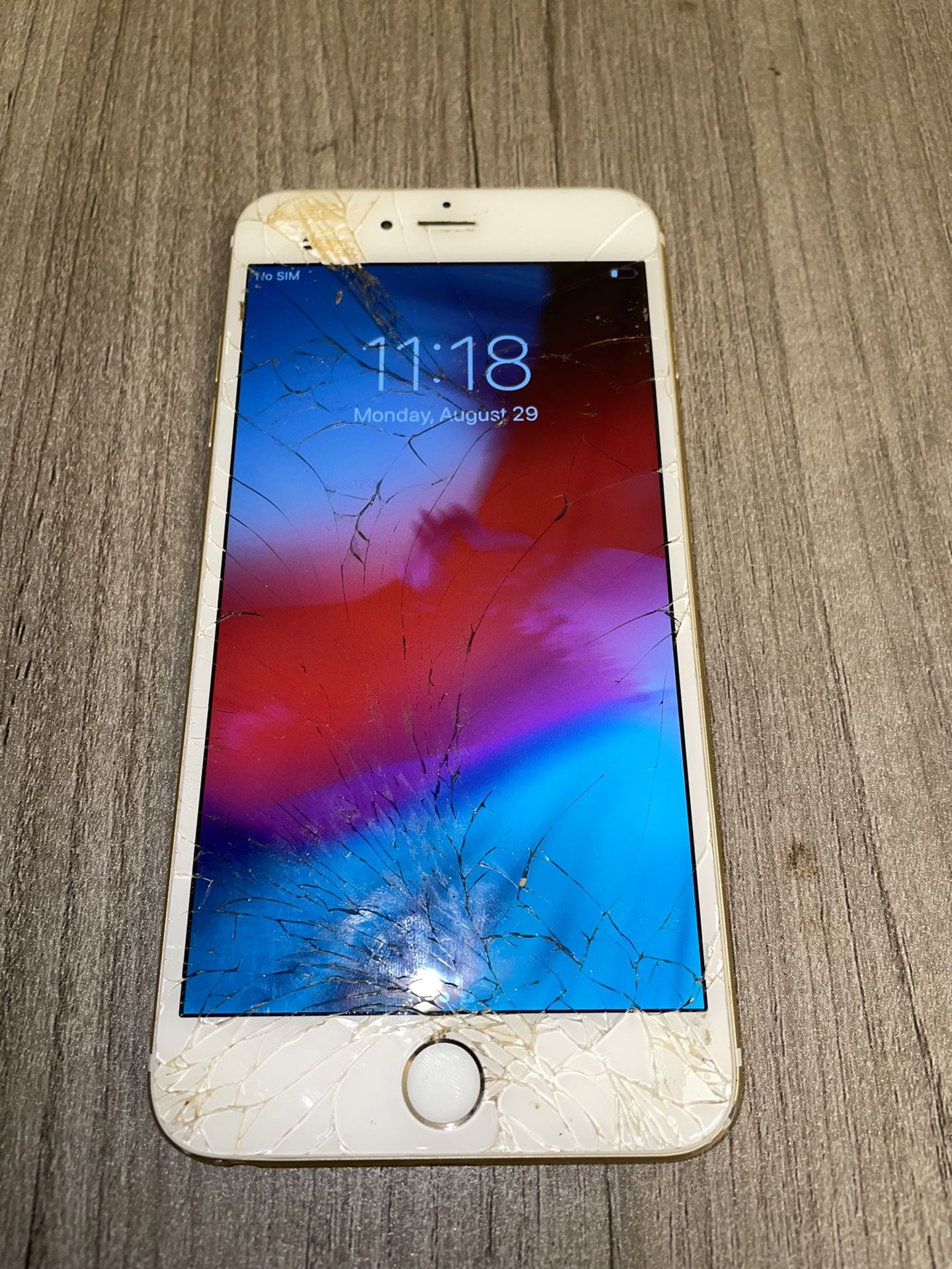 UNLOCKED iPhone 6 Gold 16gb