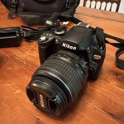 Nikon D40 Camera
