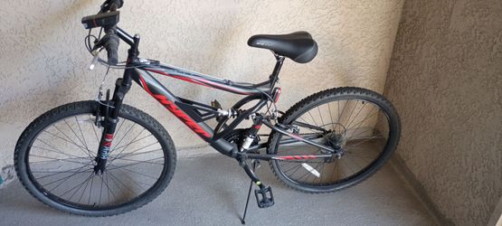 Hyper mountain bike 26in
