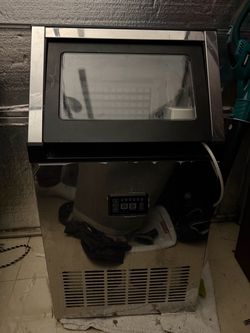 Ice Maker machine
