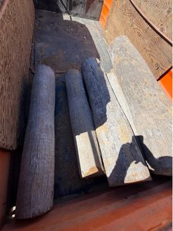 Free palm tree trunks great for carving Tiki’s pick up in Fullerton