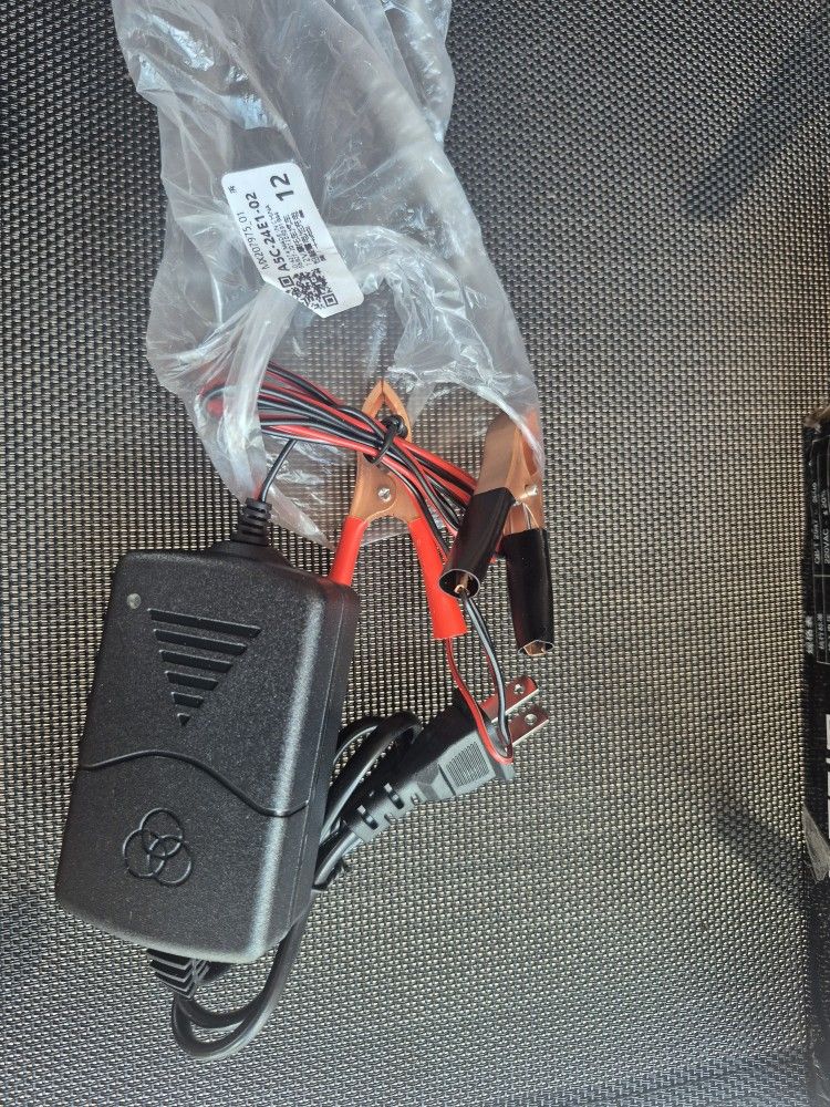 New For Truck Motorcycle ATV Car Battery Charger Maintainer Auto 12V Trickle RV
