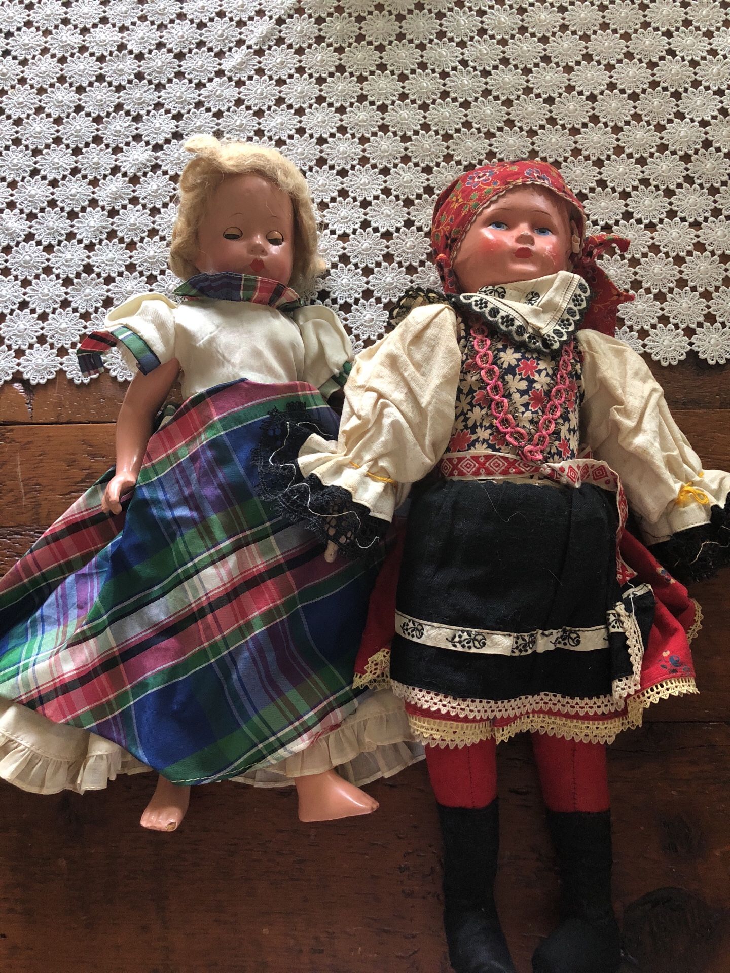 Vintage Suzanne Effanbee porcelain doll and other vintage doll