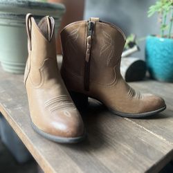 Ariat Boots, Women’s Size 8 New