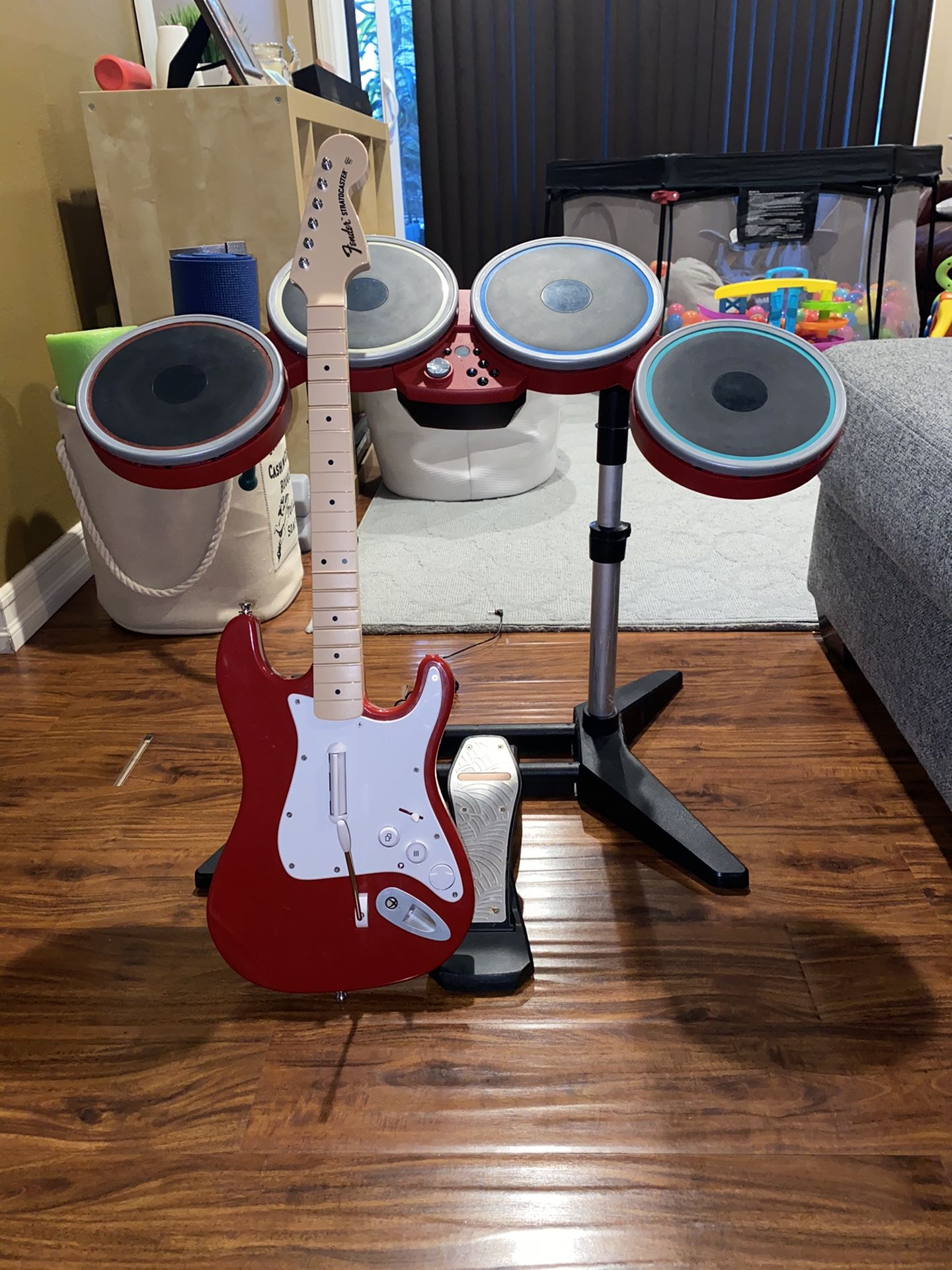 Rock Band 4 Rockband 4 Band-in-a-Box Bundle Target Edition Red Microsoft Xbox One Rare Game
