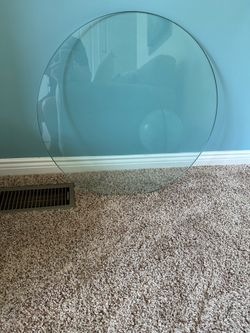 Beveled edge round glass 3/8”