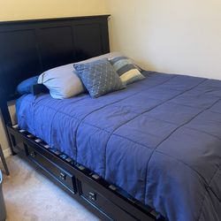 Queen Bed + Mattress 