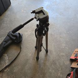 Dolica tripod 