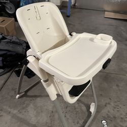 Foldable baby high chair