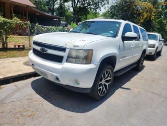 Chevy Suburban 4x4