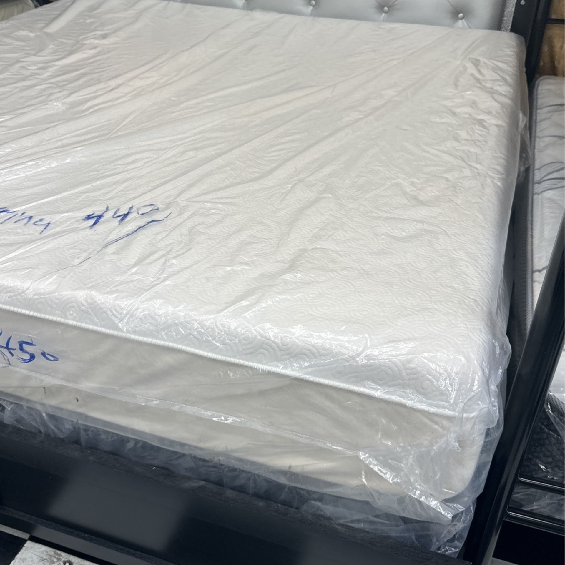 King Size Bed Mattress Include