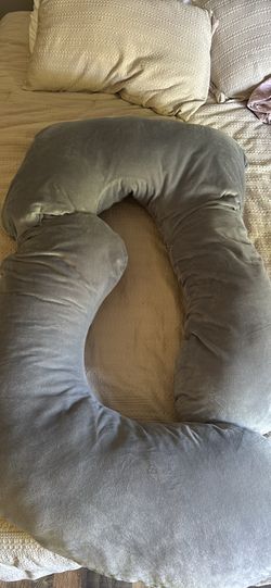 Pregnancy Pillow