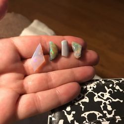 Australian Crystal And White Opal Rubs 