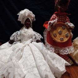Dolls 