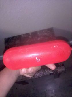 Beats Pill