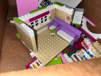 LEGOS