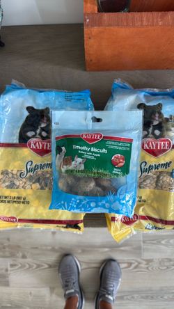 FREE HAMSTER FOOD